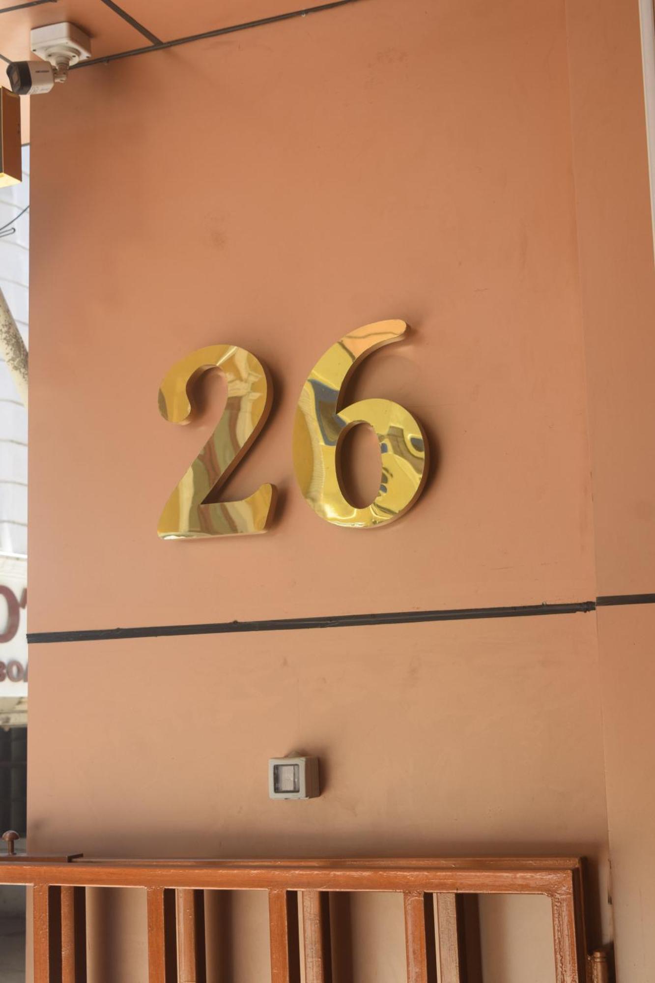 Esakki Empire Hotel Madras Buitenkant foto