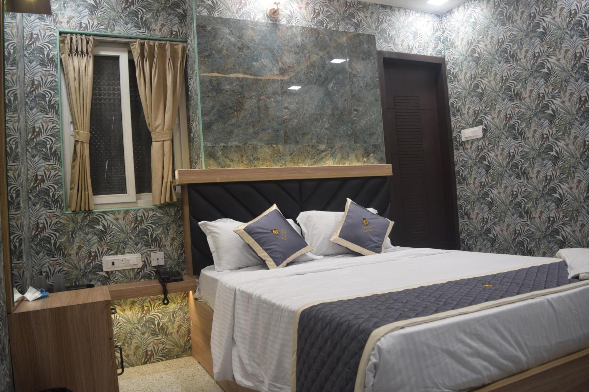 Esakki Empire Hotel Madras Buitenkant foto