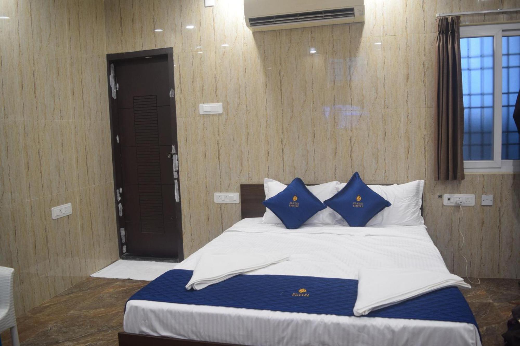 Esakki Empire Hotel Madras Buitenkant foto